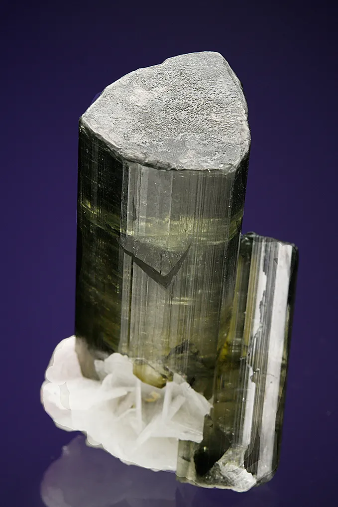 Elbaite with Albite var. Cleavelandite - image 2