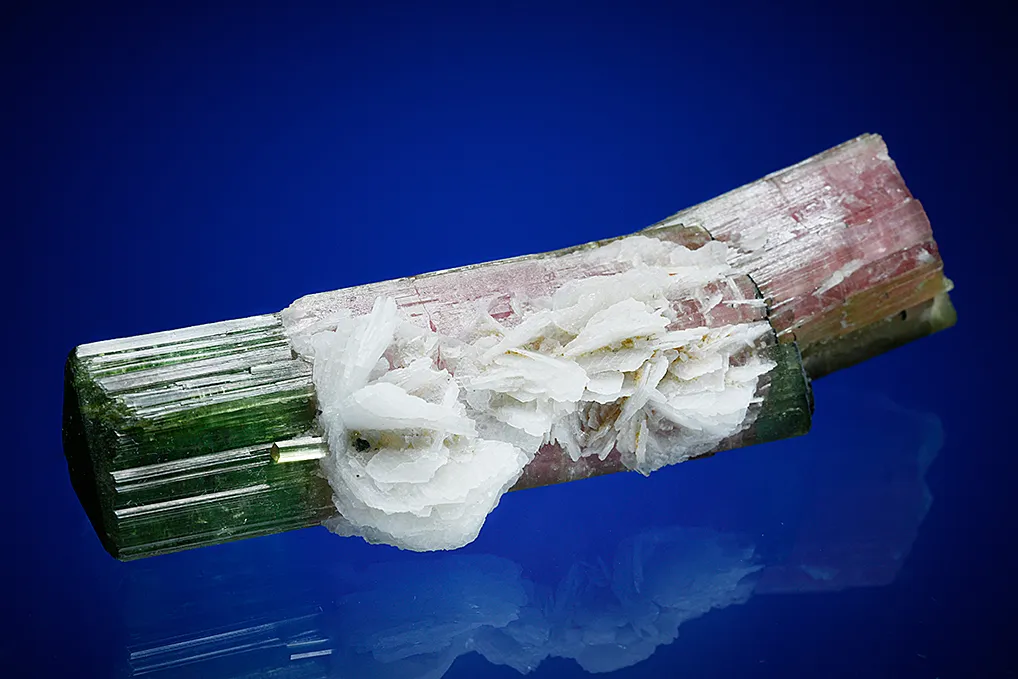 Elbaite with Albite var. Cleavelandite (repaired) - image 2