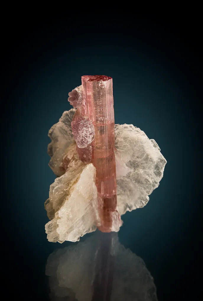 Elbaite with Lepidolite and Albite - image 4