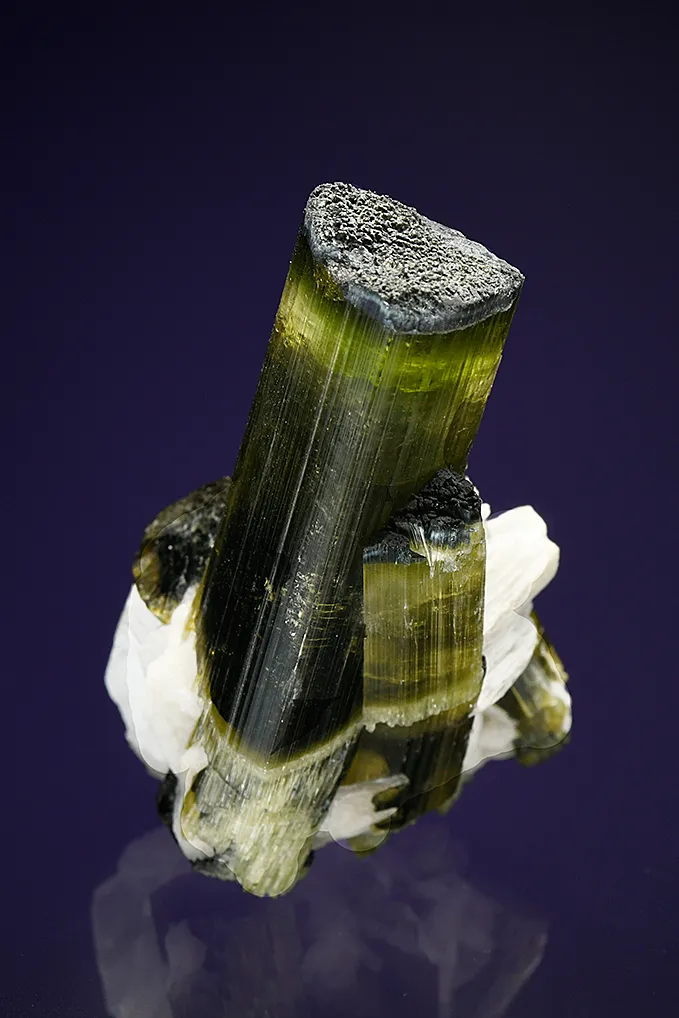 Elbaite with Mica and Albite var. Cleavelandite - image 4