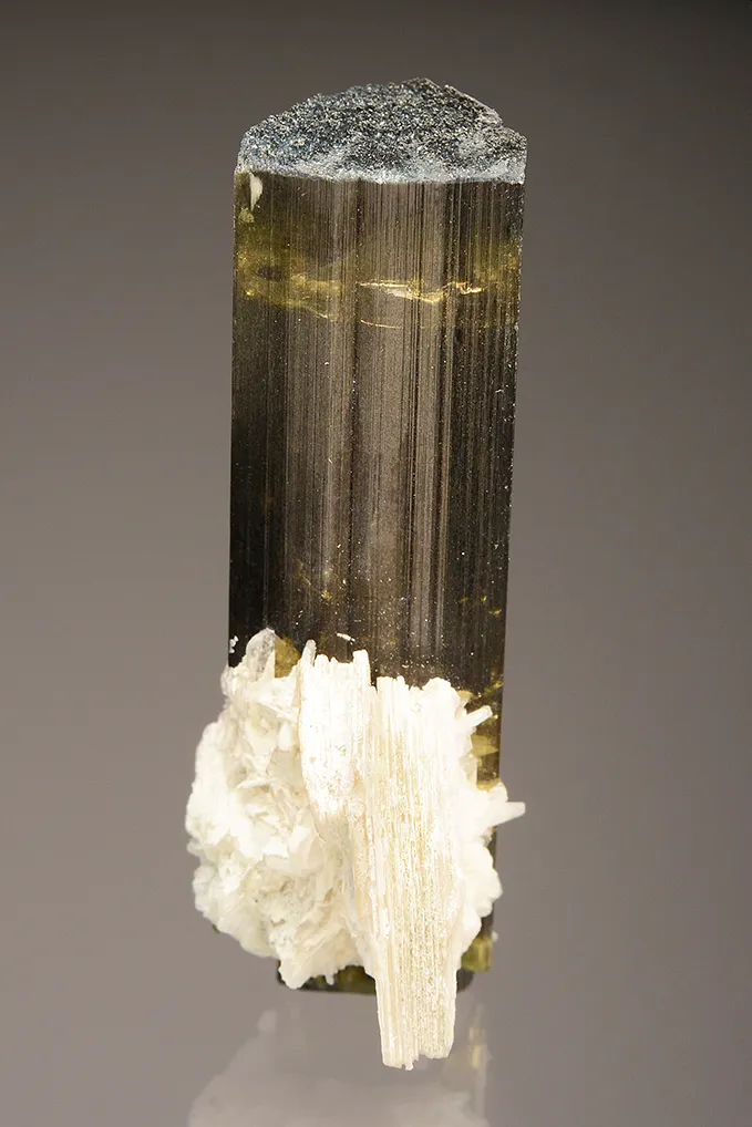Elbaite with Mica and Albite var. Cleavelandite - image 2