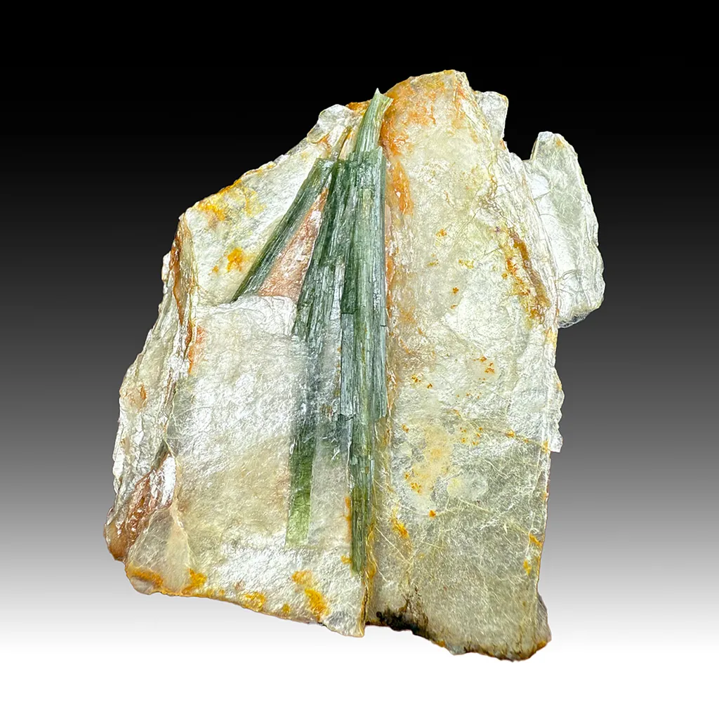 Elbaite with Muscovite image