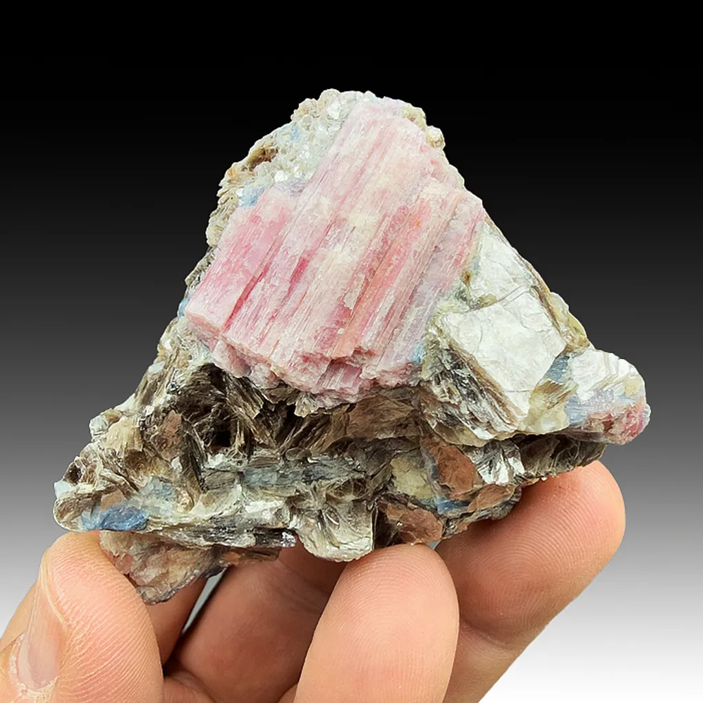 Elbaite with Muscovite image