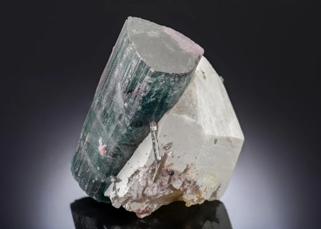 Elbaite with Quartz image