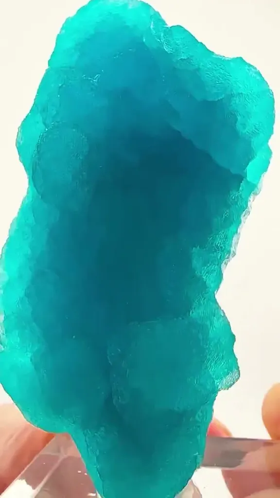 ELECTRIC BLUE Hemimorphite - image 2