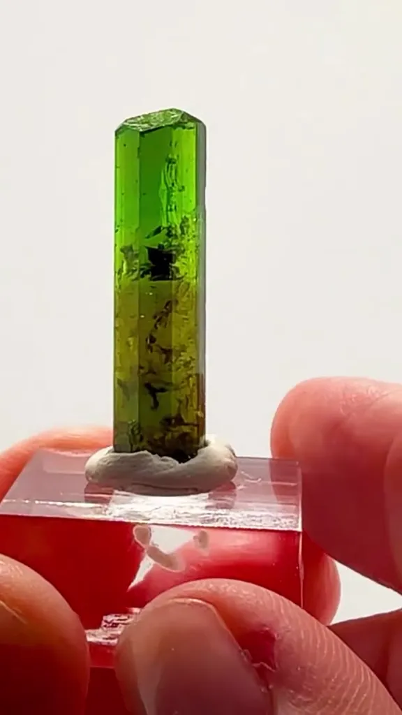 ELECTRIC GREEN — TANZANIAN CHROME Tourmaline image
