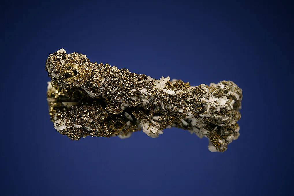 Elpidite with Pyrite on Albite - image 3