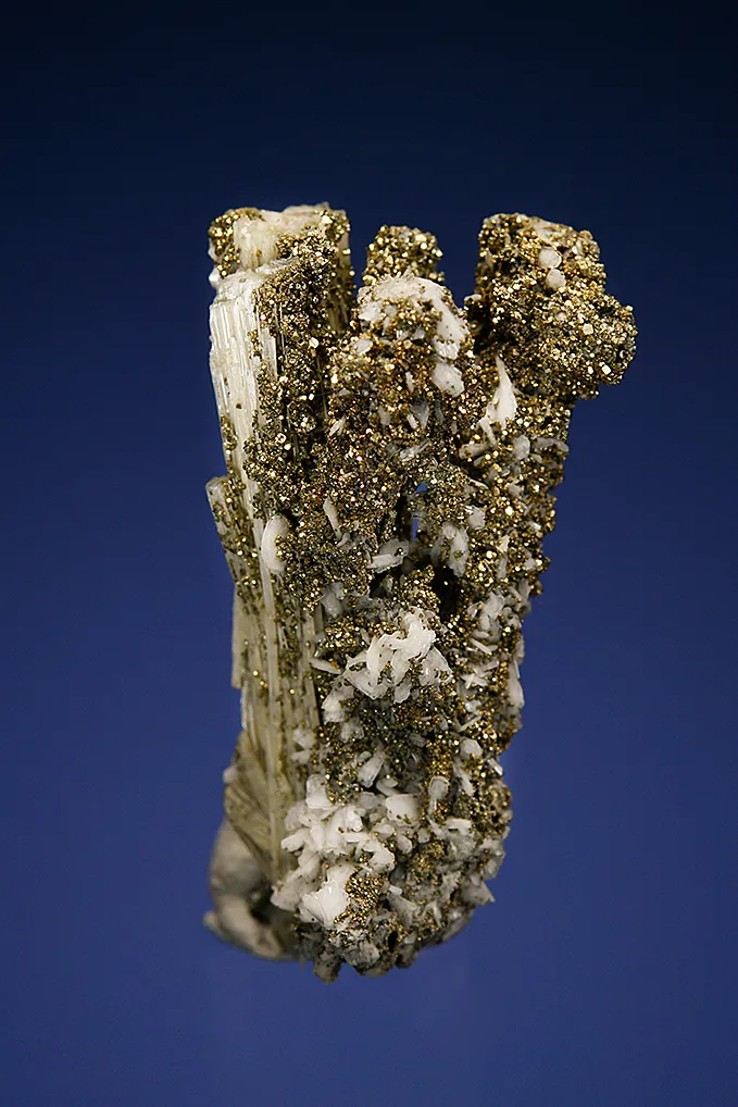 Elpidite with Pyrite on Albite - image 2