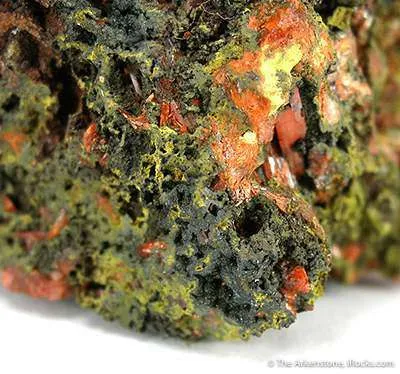 Embreyite, Vauquelenite, Crocoite - image 3