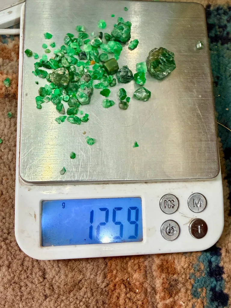 Emerald - image 3