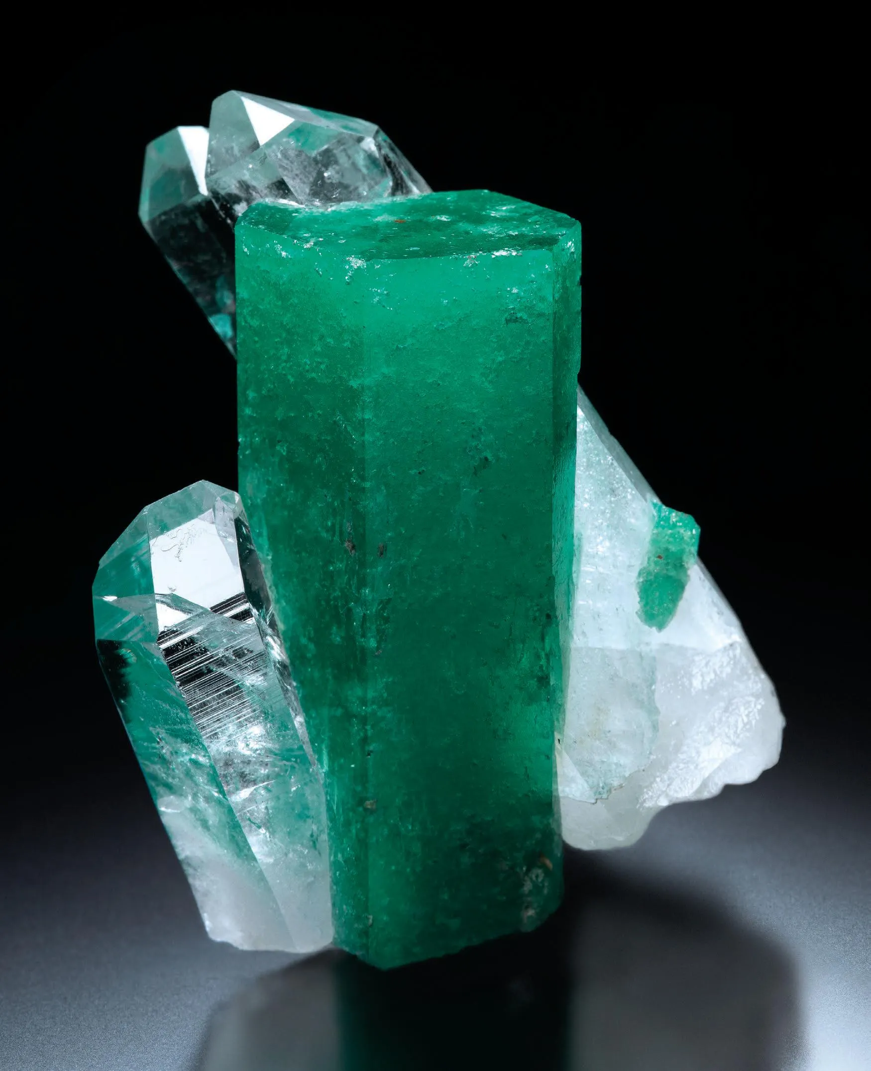 Emerald Beryl, Quartz - image 1