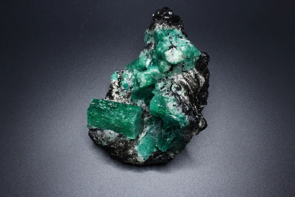 Emerald crystals in Biotite schist - image 3