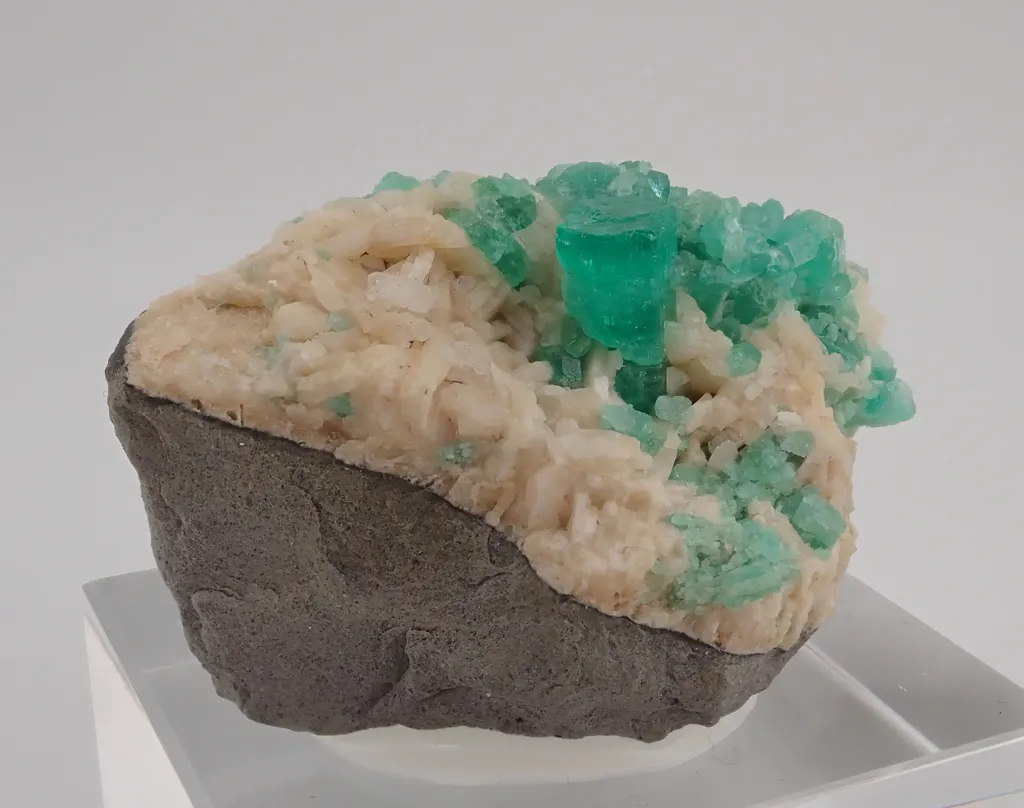 Emerald - image 2