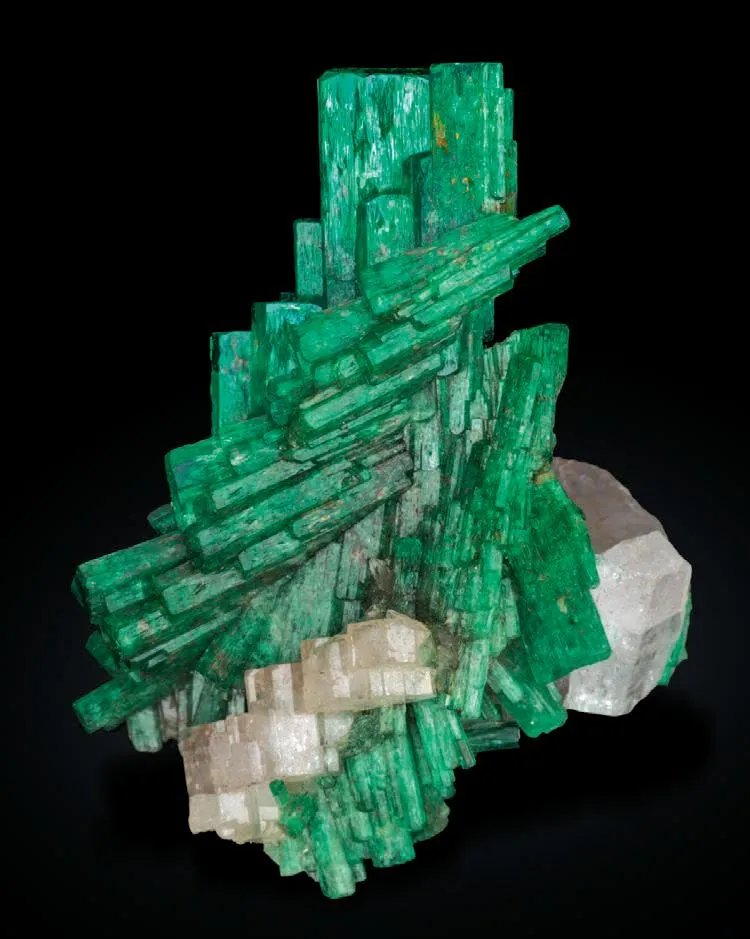 Emerald, Fluorapatite image