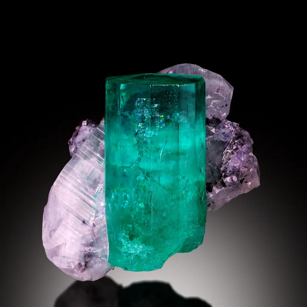 Emerald from Colombia, Boyacá Department, Muzo Mine