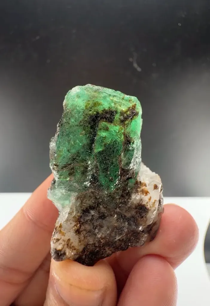 Emerald from Pakistan image