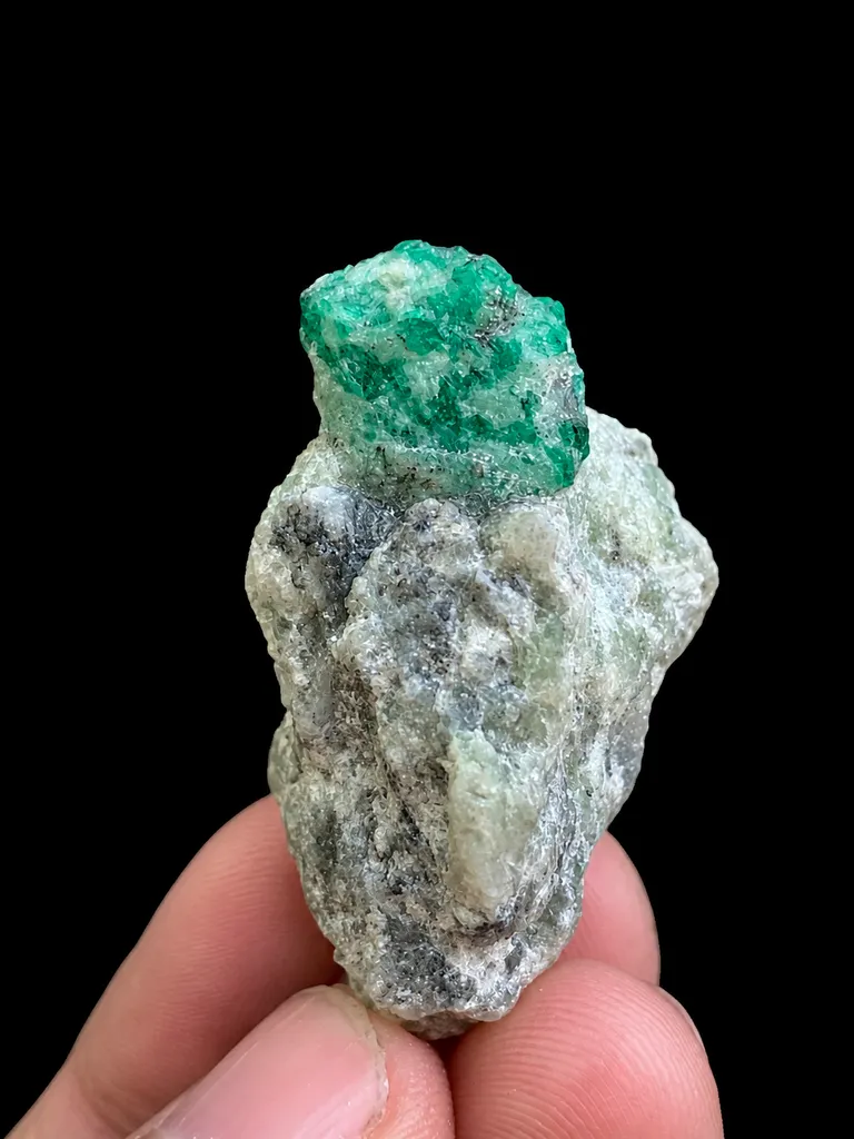 Emerald from Pakistan image