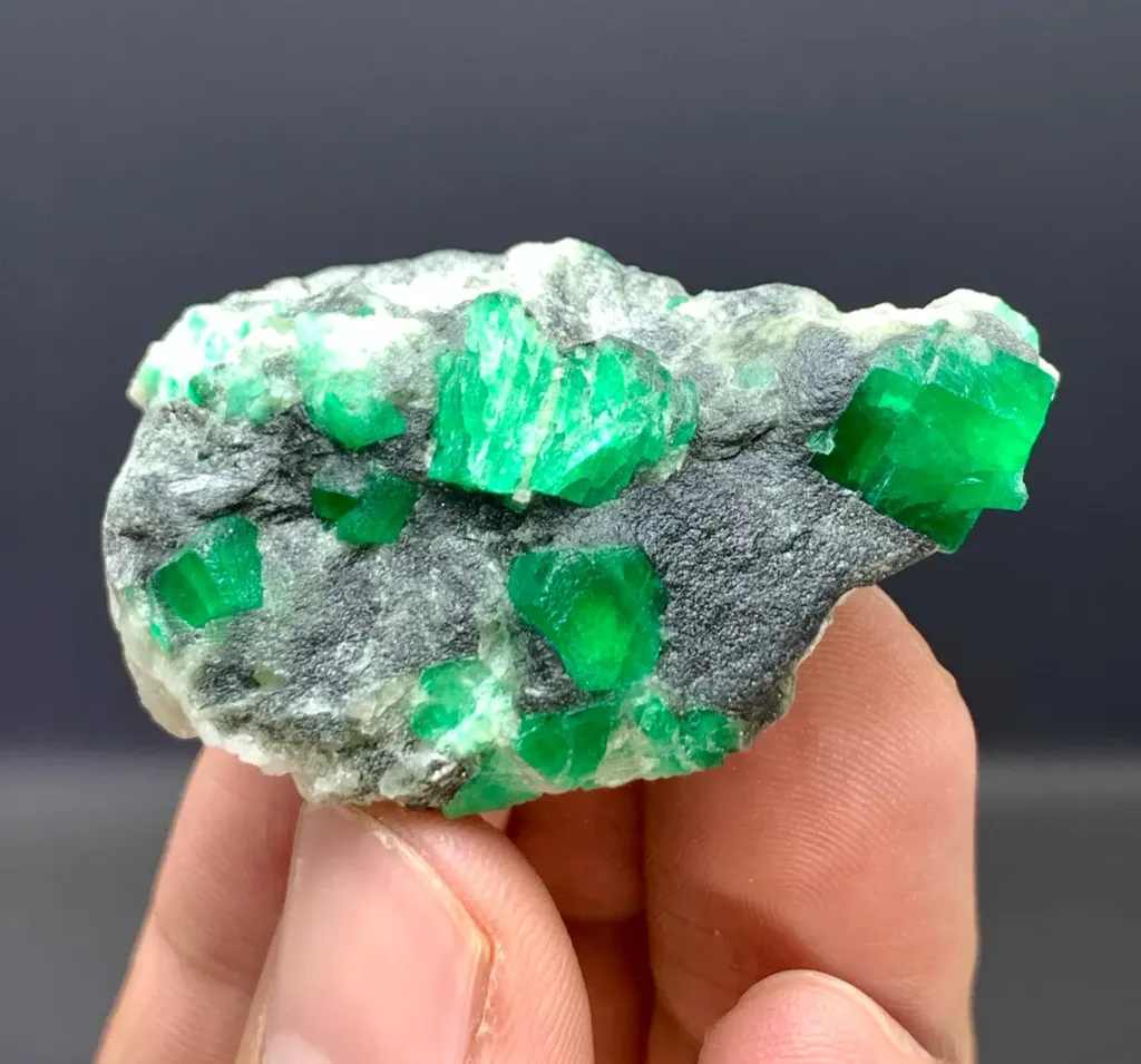 Emerald from Pakistan - image 4