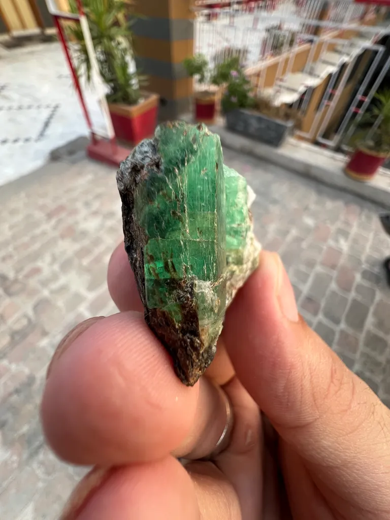 Emerald from Pakistan, Khyber Pakhtunkhwa Province, Garam Chashma - image 6