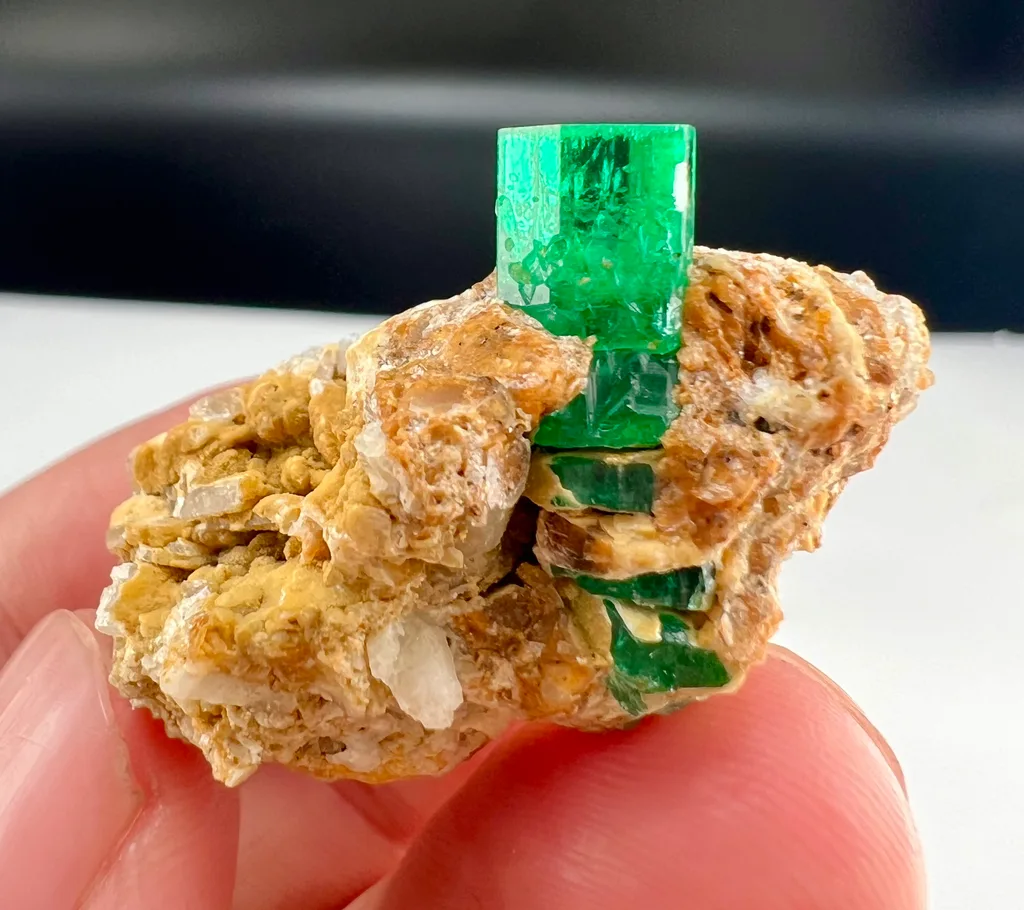 Emerald from Panjshir, Afghanistan - image 10