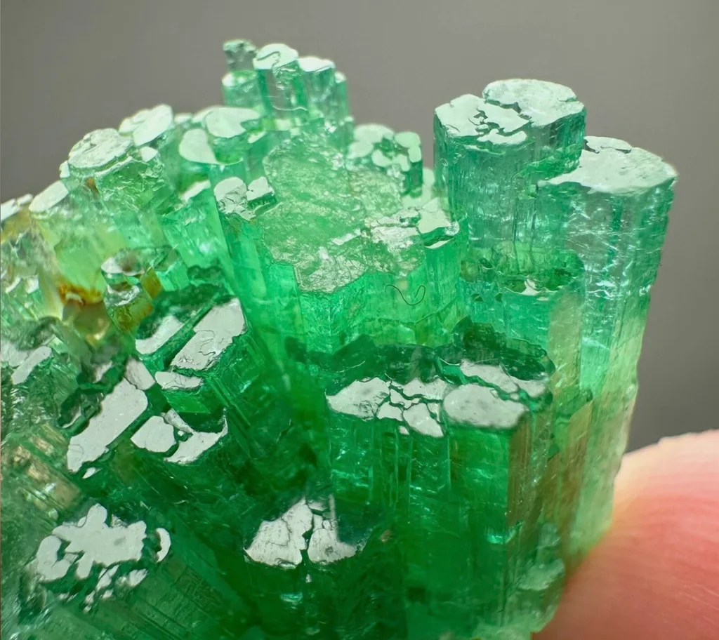 Emerald from Panjshir, Afghanistan - image 6
