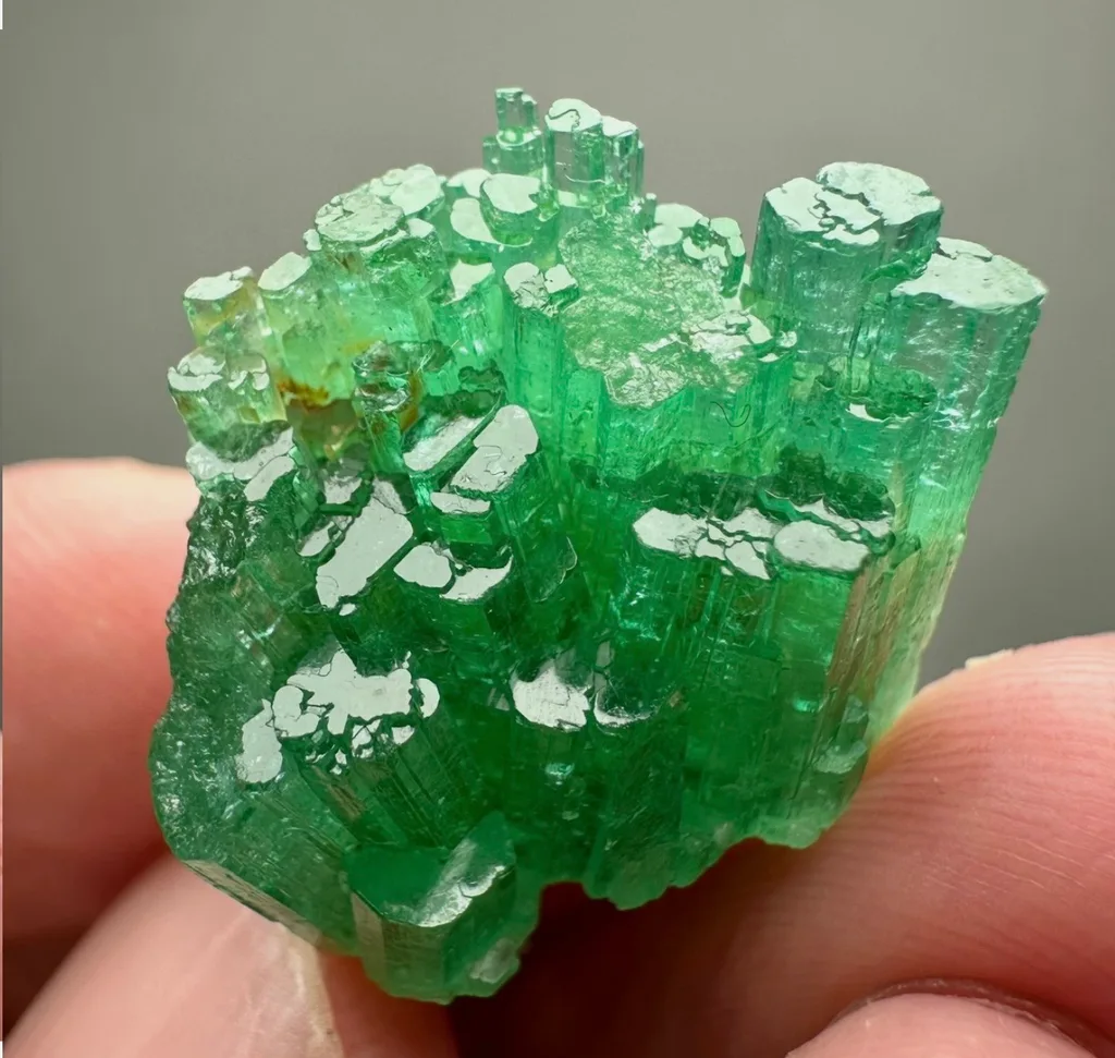 Emerald from Panjshir, Afghanistan - image 8