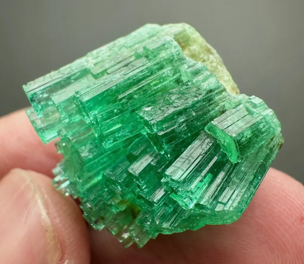 Emerald from Panjshir, Afghanistan - image 3