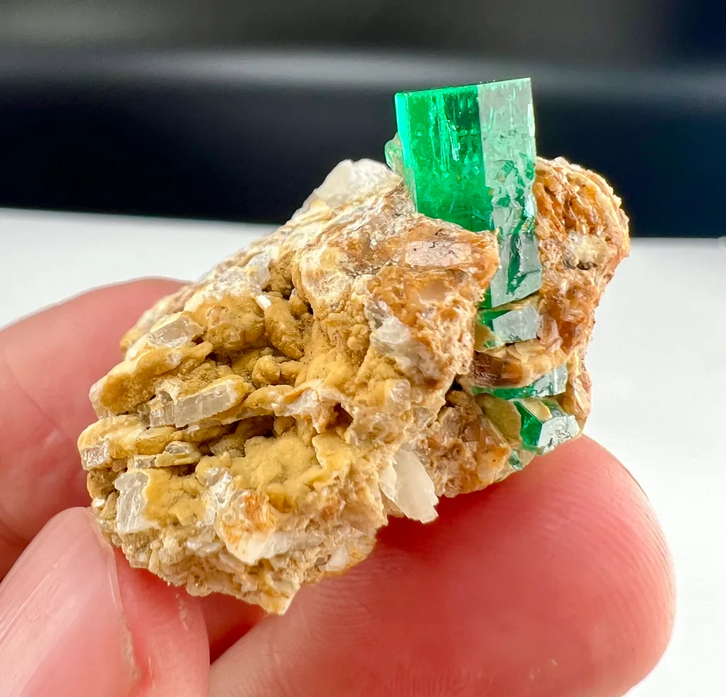 Emerald from Panjshir, Afghanistan - image 9