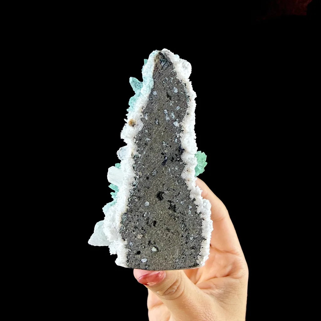 Emerald-Green Apophyllite on Chalcedony Matrix - Collector’s Indian Zeolite Specimen from Pune - image 5