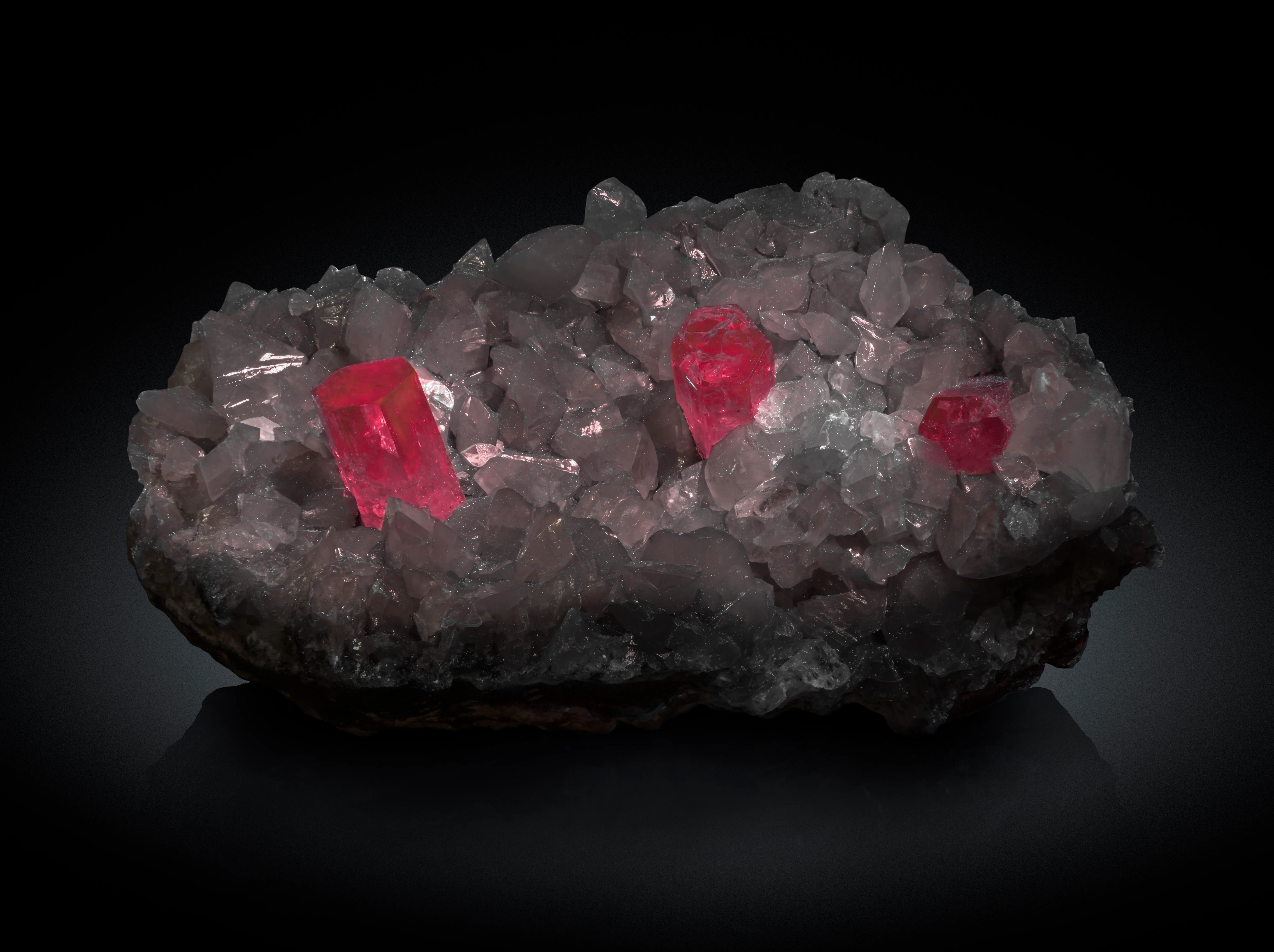 Emerald on Calcite - image 2