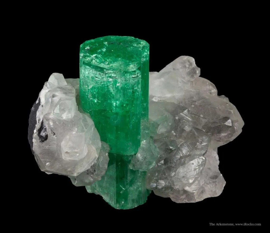 Emerald on Calcite image