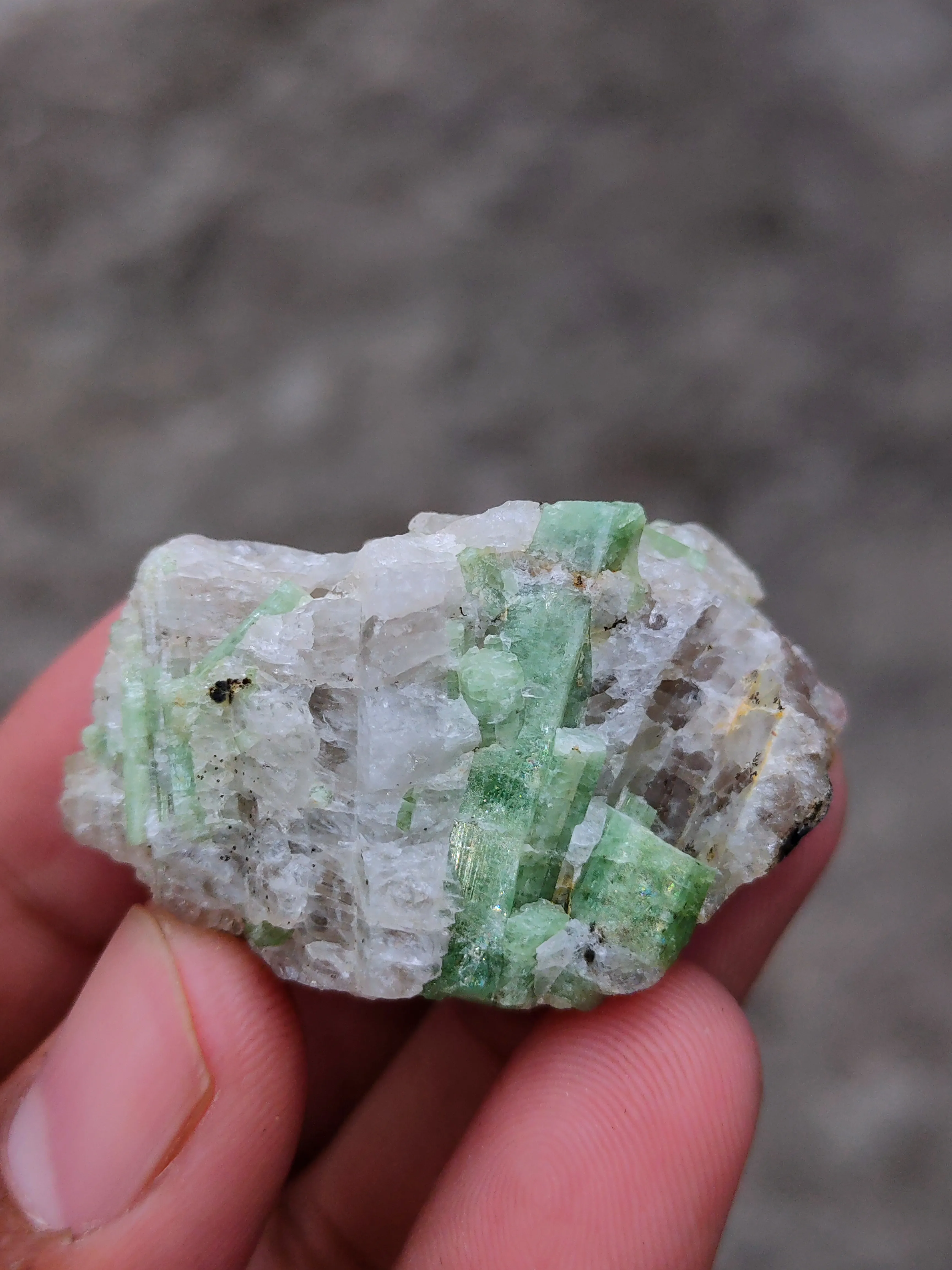 Emerald on matrix - image 5