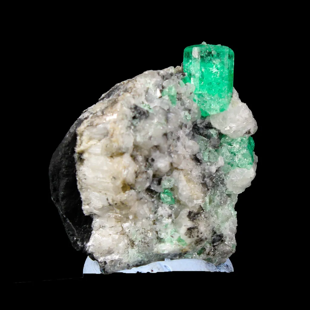 Emerald on Matrix – Premium Colombian Natural Specimen - image 4