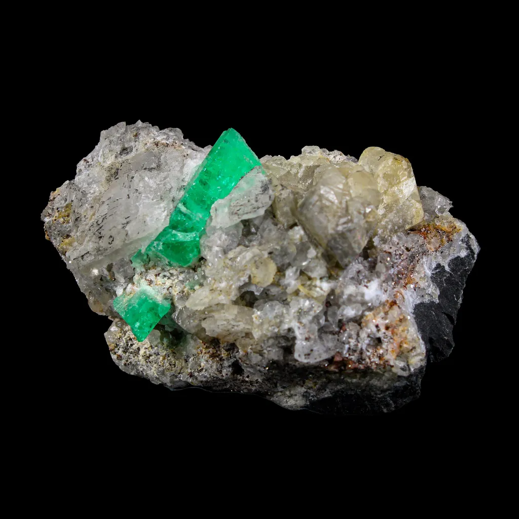 Emerald on Matrix – Premium Colombian Natural Specimen - image 4