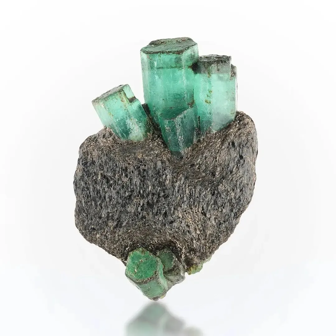 Emerald On Mica - image 1