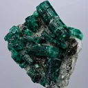Emerald on Quartz - image 1