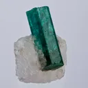 Emerald on Quartz - image 1