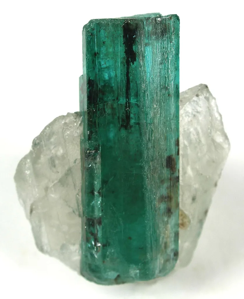 Emerald on Quartz - image 2