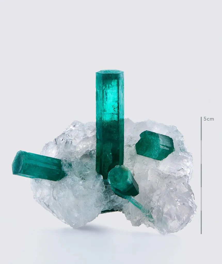 Emerald on Quartz image
