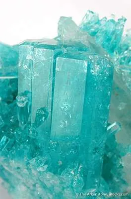 Emerald on Quartz - image 3