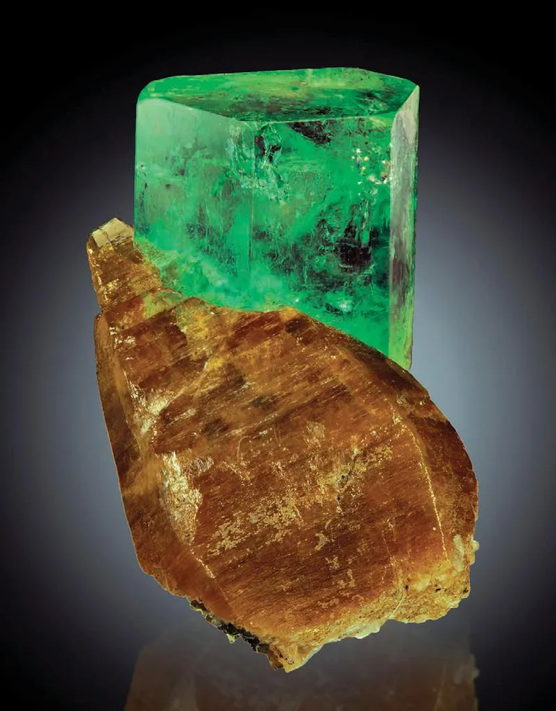 Emerald, Parisite image