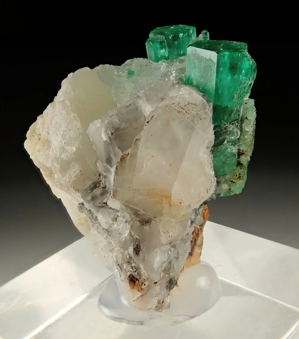 Emerald with Calcite - image 3