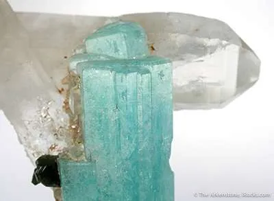 Emerald With Quartz and Uvite - image 2