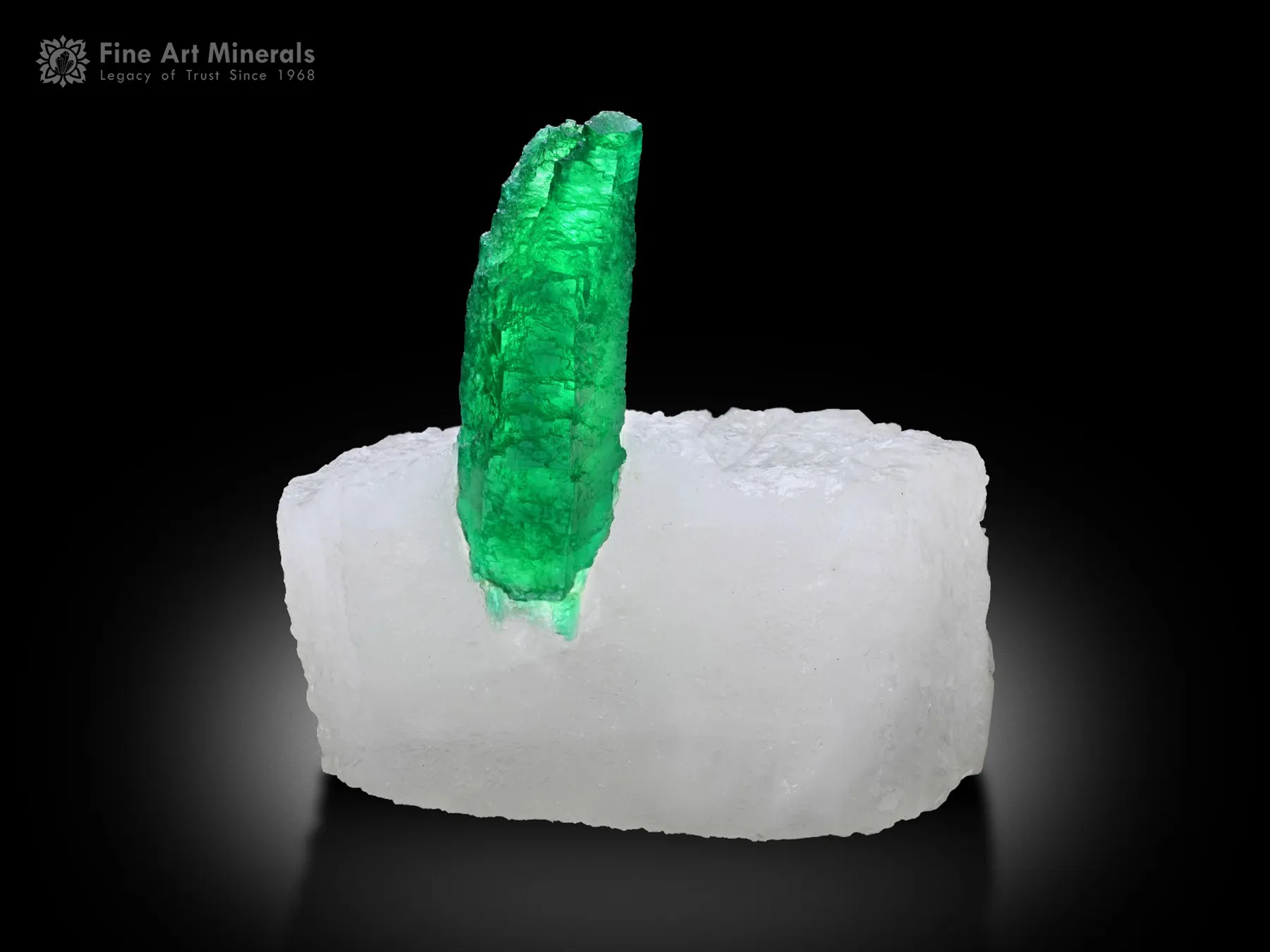 Emerald with Quartz from Pakistan - image 1
