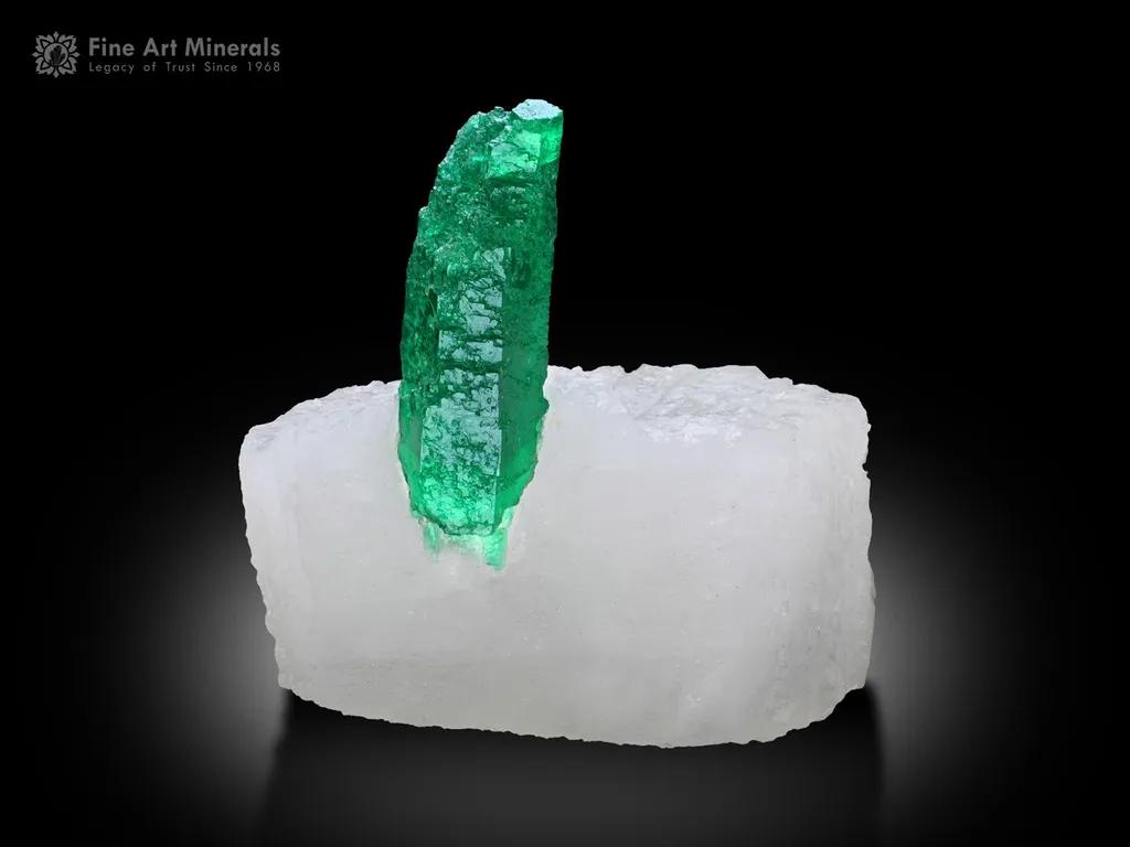 Emerald with Quartz from Pakistan - image 2