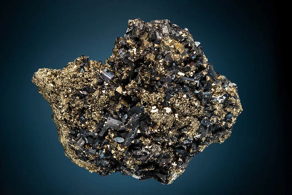 Enargite on Pyrite image