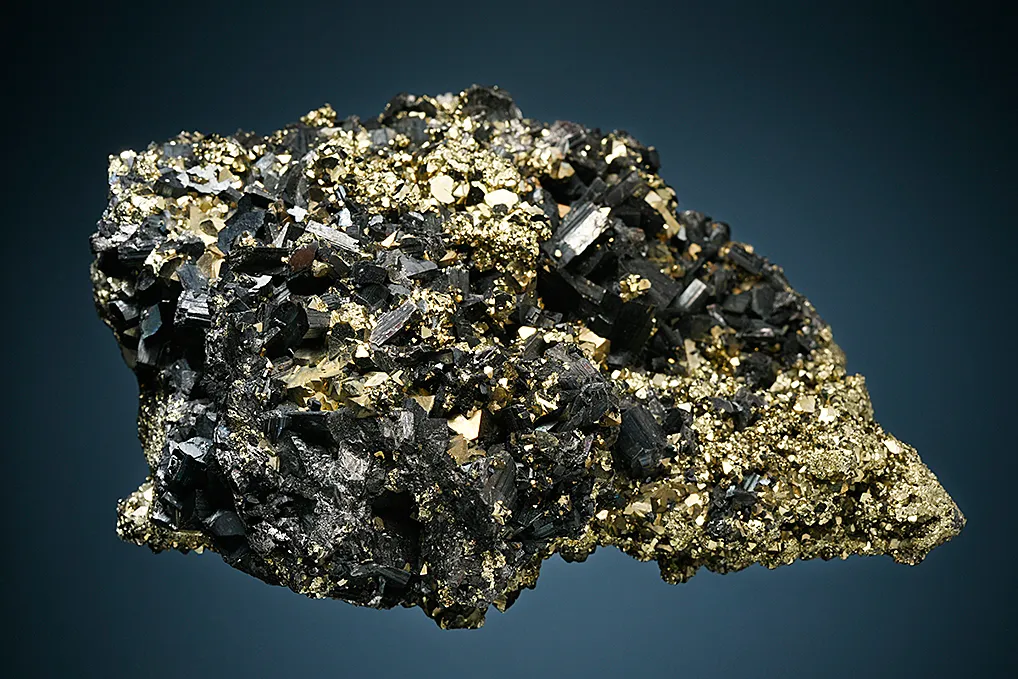 Enargite on Pyrite - image 6