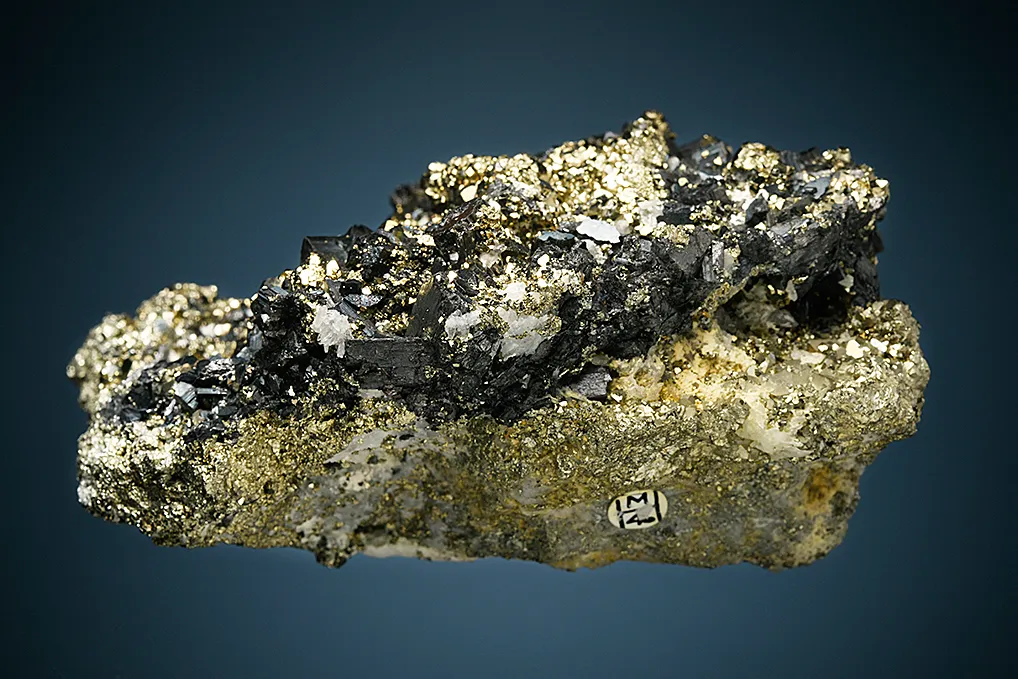 Enargite on Pyrite - image 5