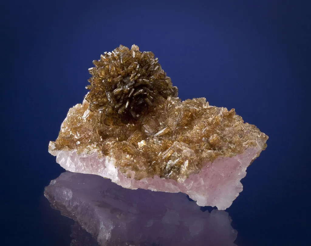 Eosphorite on Rose Quartz - image 2