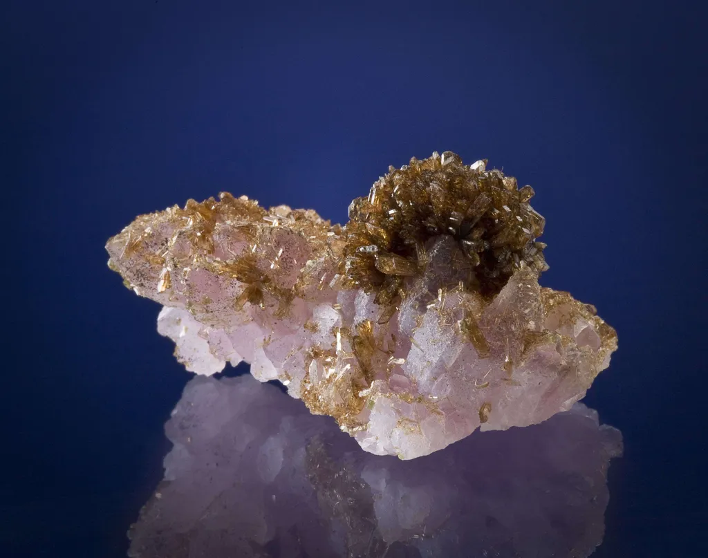 Eosphorite on Rose Quartz - image 3